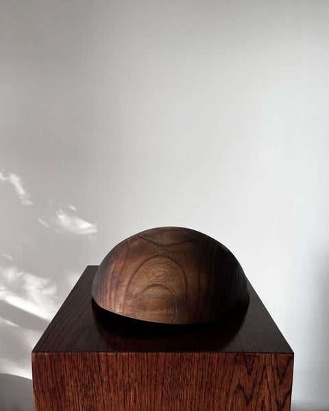 Load image into Gallery viewer, Dark Zelkova Wood Wavy Edge Bowl