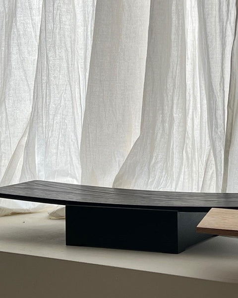 Load image into Gallery viewer, Korean Oak Wood Curved Tray